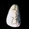 Der Howlith ist ein Kalzium-Mineral, das wichtigste Fundgebiet liegt in Kalifornien. Der Howlith wurde nach dem kanadischen Mineralogen H. How benannt.